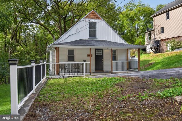 1600 SHEEPFORD RD, Mechanicsburg, PA 17055