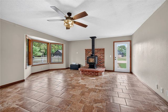 11086 Roman Road, Bentonville, AR 72712