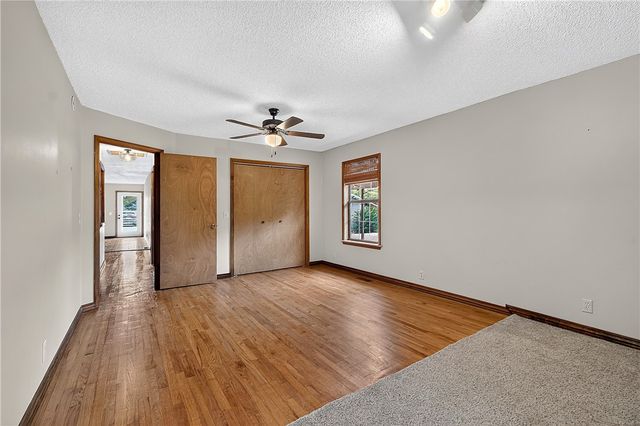 11086 Roman Road, Bentonville, AR 72712