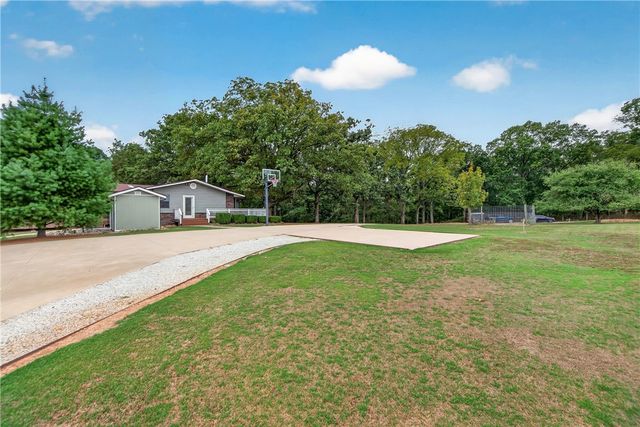 11086 Roman Road, Bentonville, AR 72712