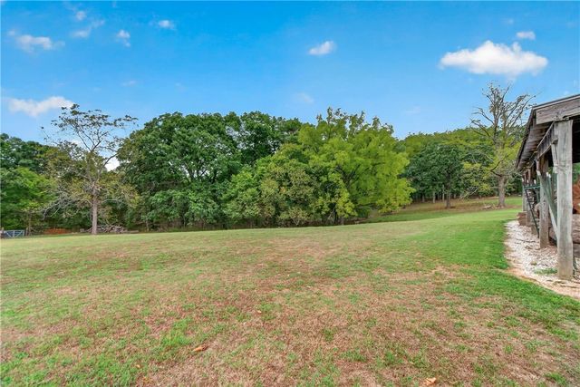 11086 Roman Road, Bentonville, AR 72712