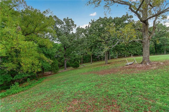 11086 Roman Road, Bentonville, AR 72712