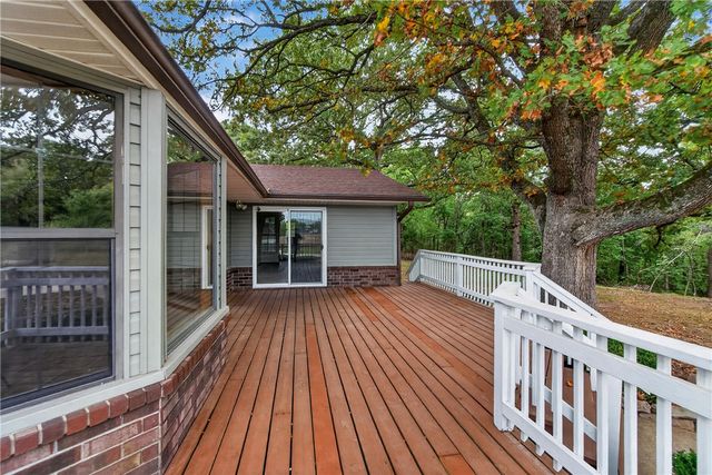 11086 Roman Road, Bentonville, AR 72712
