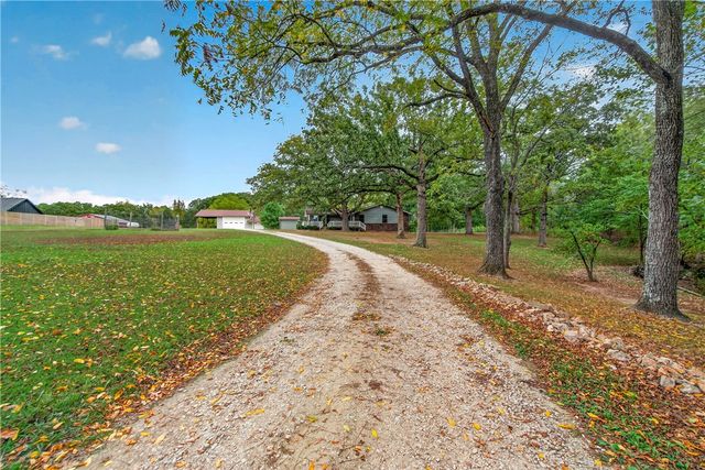 11086 Roman Road, Bentonville, AR 72712