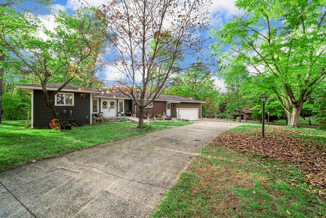 6915 S 375 W, North Judson, IN 46366