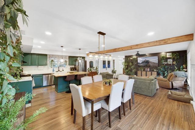 6915 S 375 W, North Judson, IN 46366