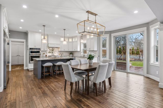 13222 Dahlgren Road, Minnetonka, MN 55305