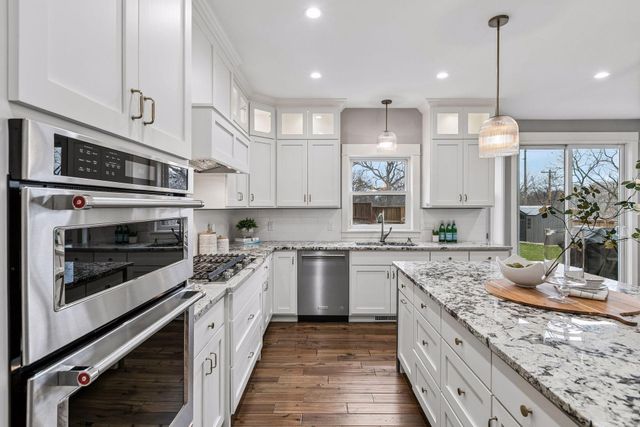 13222 Dahlgren Road, Minnetonka, MN 55305