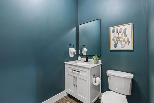 13222 Dahlgren Road, Minnetonka, MN 55305