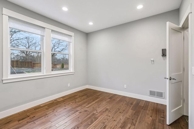 13222 Dahlgren Road, Minnetonka, MN 55305