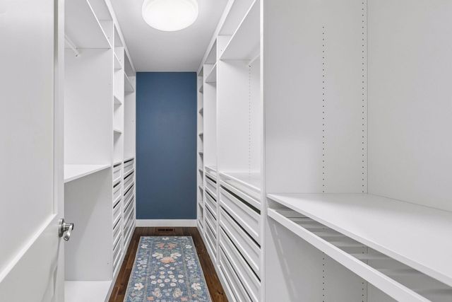 13222 Dahlgren Road, Minnetonka, MN 55305