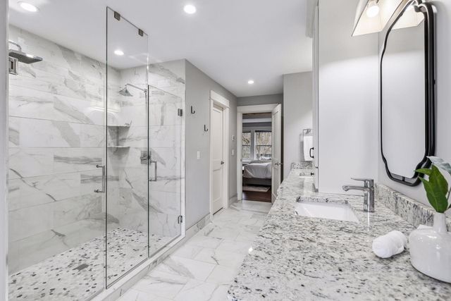 13222 Dahlgren Road, Minnetonka, MN 55305