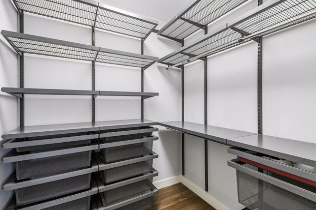 13222 Dahlgren Road, Minnetonka, MN 55305