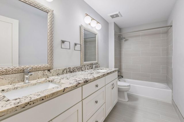 13222 Dahlgren Road, Minnetonka, MN 55305