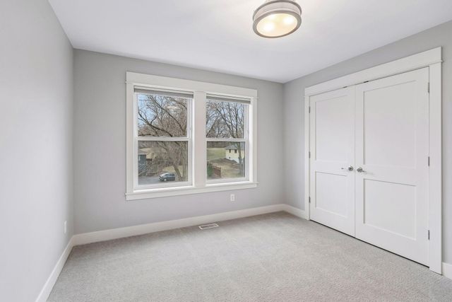 13222 Dahlgren Road, Minnetonka, MN 55305