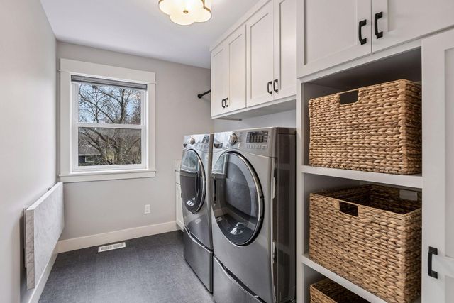 13222 Dahlgren Road, Minnetonka, MN 55305