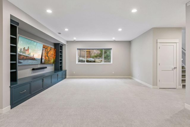 13222 Dahlgren Road, Minnetonka, MN 55305