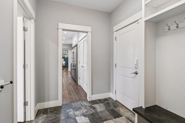 13222 Dahlgren Road, Minnetonka, MN 55305