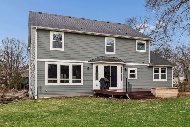 13222 Dahlgren Road, Minnetonka, MN 55305