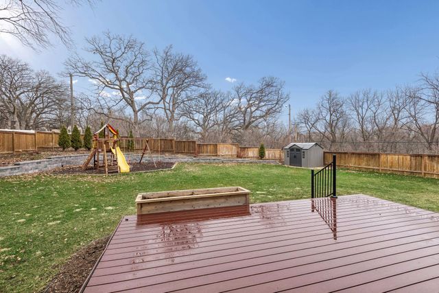 13222 Dahlgren Road, Minnetonka, MN 55305