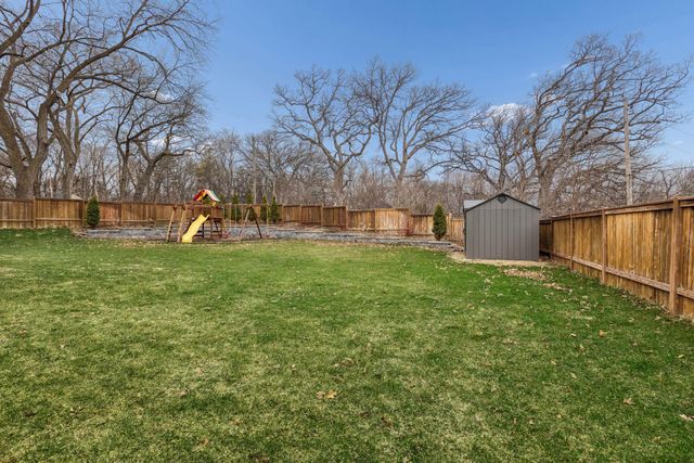 13222 Dahlgren Road, Minnetonka, MN 55305