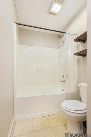 15290 E Henderson Dr, Prairieville, LA 70769