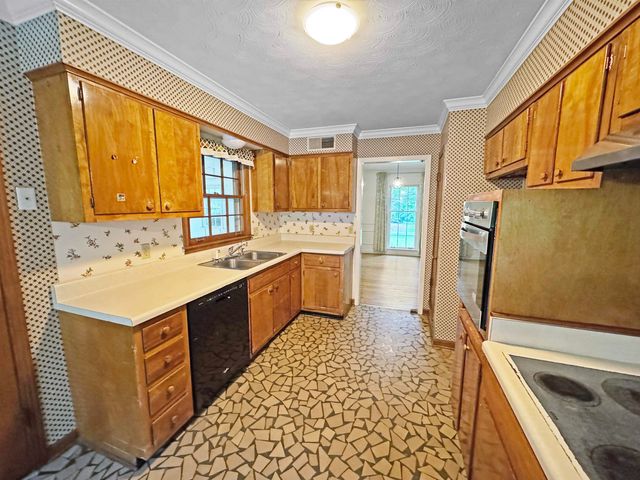 3872 LAKEWOOD DR N, Memphis, TN 38128