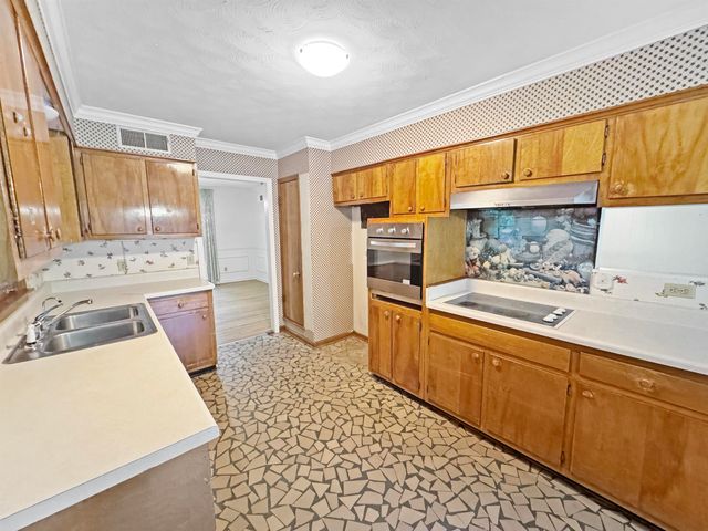 3872 LAKEWOOD DR N, Memphis, TN 38128