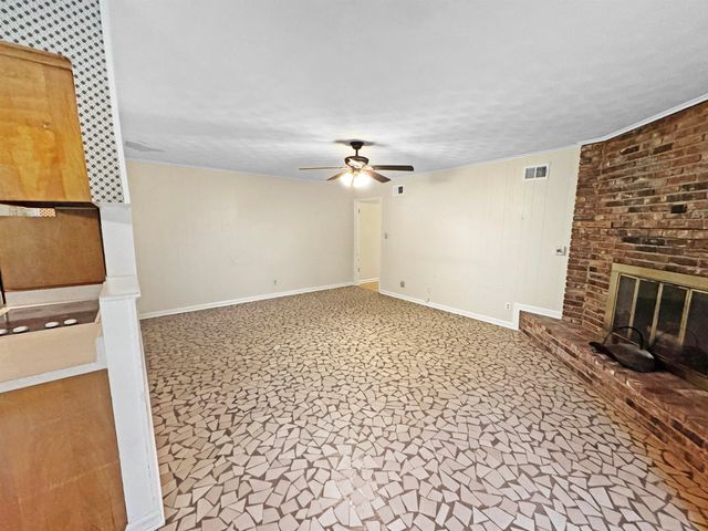 3872 LAKEWOOD DR N, Memphis, TN 38128