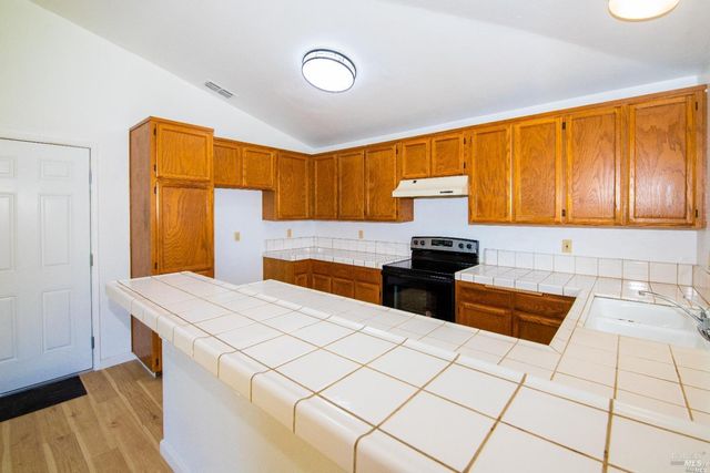 1926 Blossom Ct, Fairfield, CA 94533