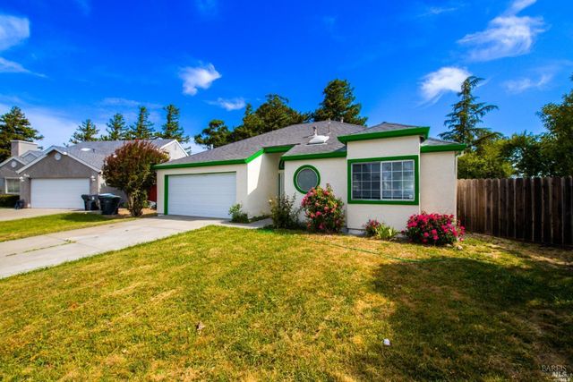 1926 Blossom Ct, Fairfield, CA 94533