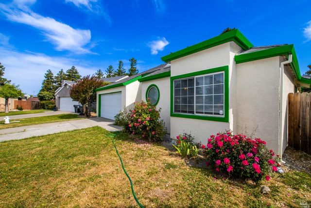 1926 Blossom Ct, Fairfield, CA 94533