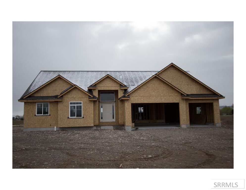Image 1 of property listing at 681 Glacier Ave, Shelley, ID 83274