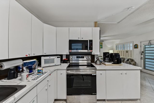 4001 UPMINSTER J 4001, Deerfield Beach, FL 33442