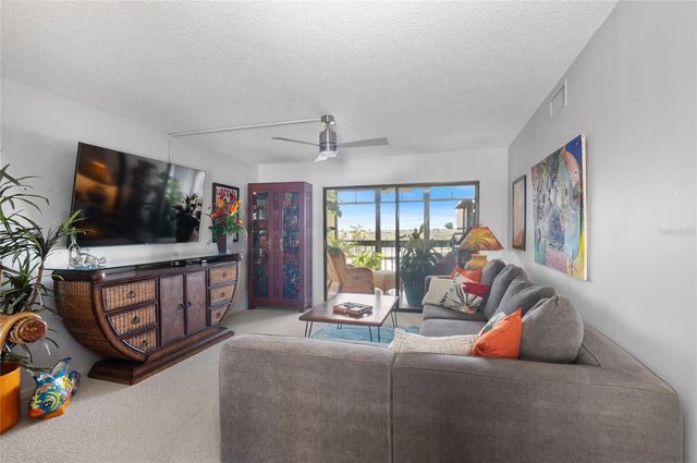 9860 62ND TERRACE N 1047, St Petersburg, FL 33708