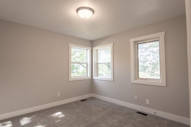 1602 Johnson St NE, Minneapolis, MN 55413