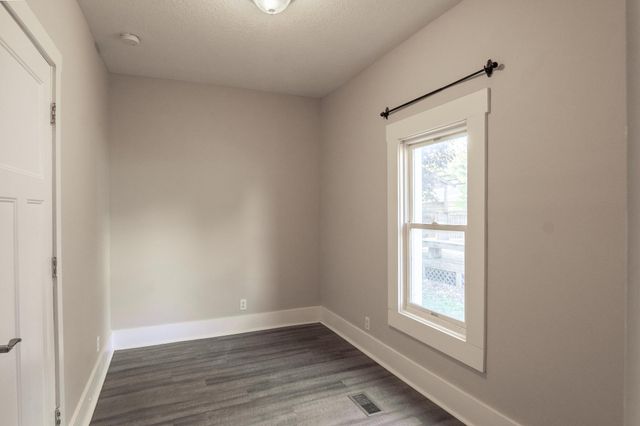 1602 Johnson St NE, Minneapolis, MN 55413