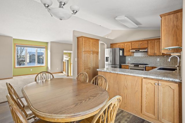 921 Homestead Court, West Fargo, ND 58078