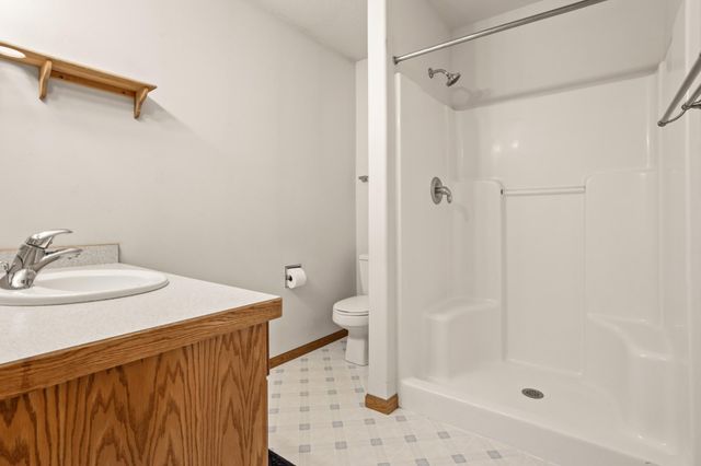 921 Homestead Court, West Fargo, ND 58078