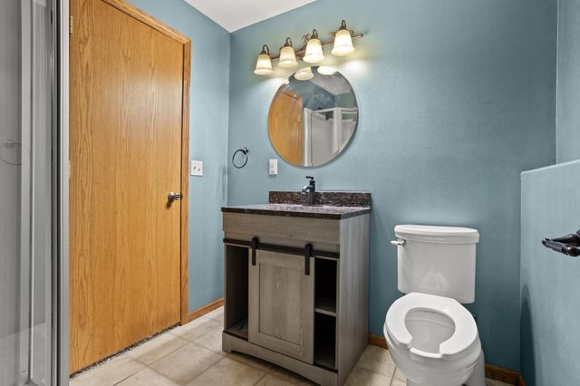 921 Homestead Court, West Fargo, ND 58078