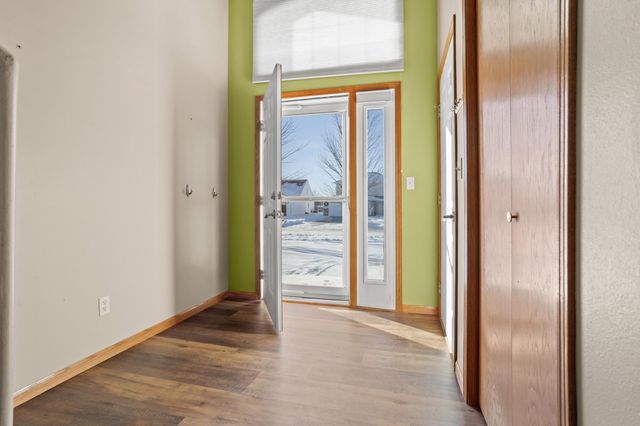 921 Homestead Court, West Fargo, ND 58078