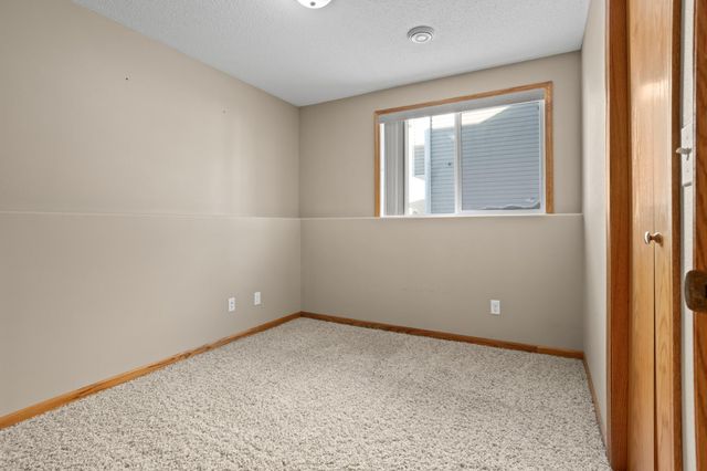 921 Homestead Court, West Fargo, ND 58078