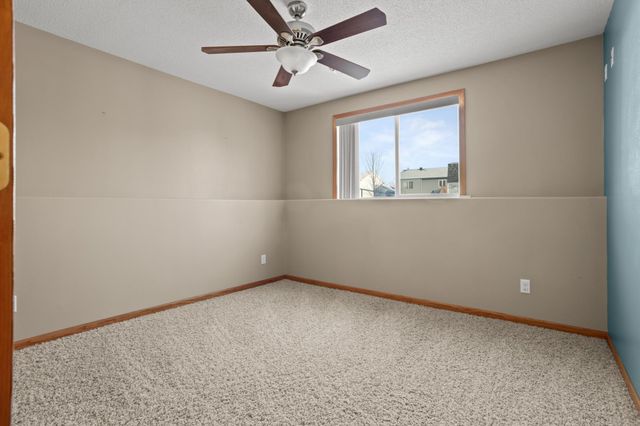 921 Homestead Court, West Fargo, ND 58078