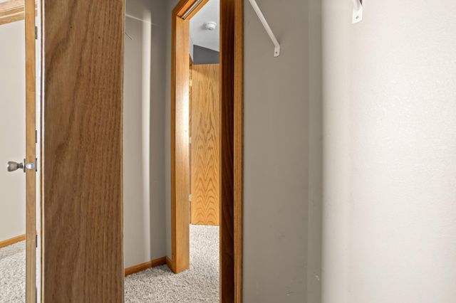 921 Homestead Court, West Fargo, ND 58078