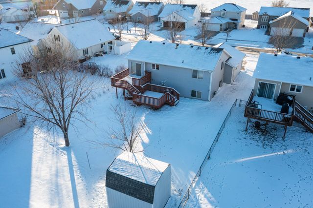 921 Homestead Court, West Fargo, ND 58078