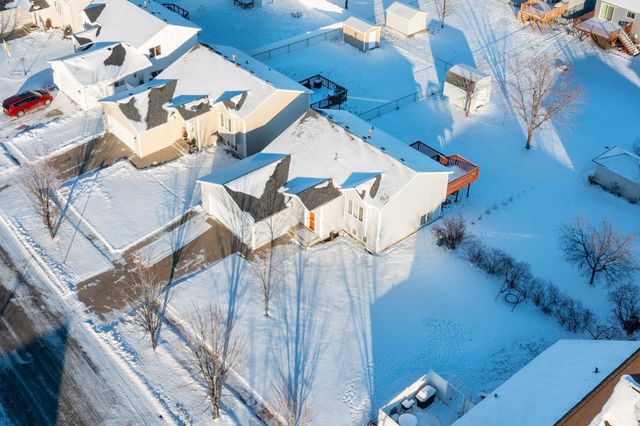 921 Homestead Court, West Fargo, ND 58078