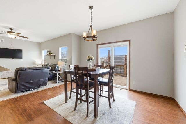 2402 S Fieldcrest, Wichita, KS 67215