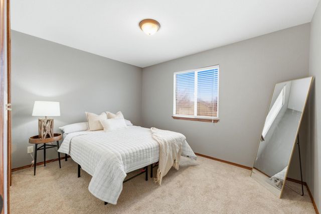 2402 S Fieldcrest, Wichita, KS 67215