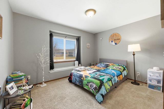 2402 S Fieldcrest, Wichita, KS 67215