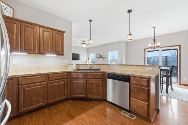 2402 S Fieldcrest, Wichita, KS 67215